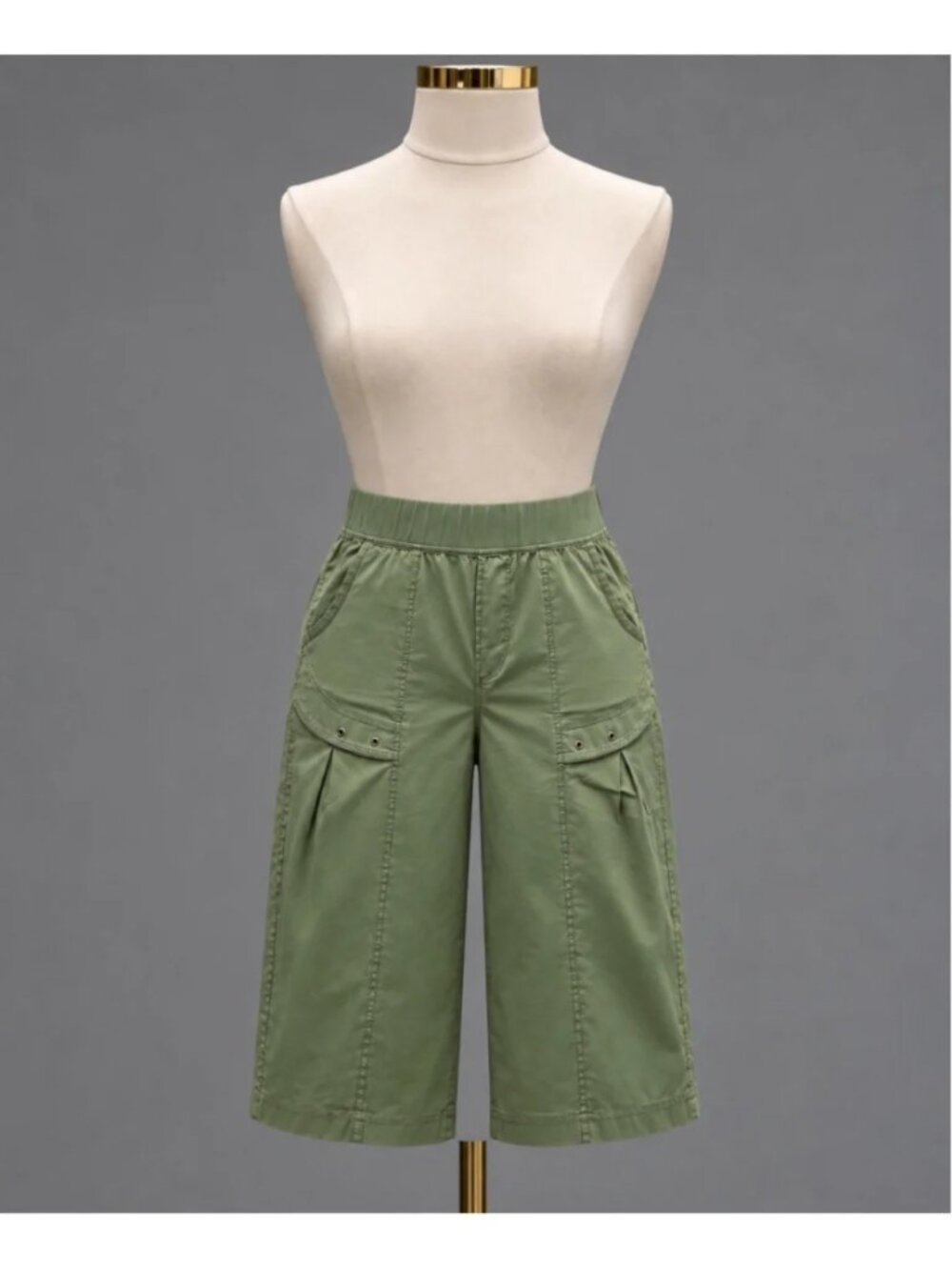 XCVI Women's Sz L Green Cargo Pocket Capri Pants Summer Boho Gaucho Crop